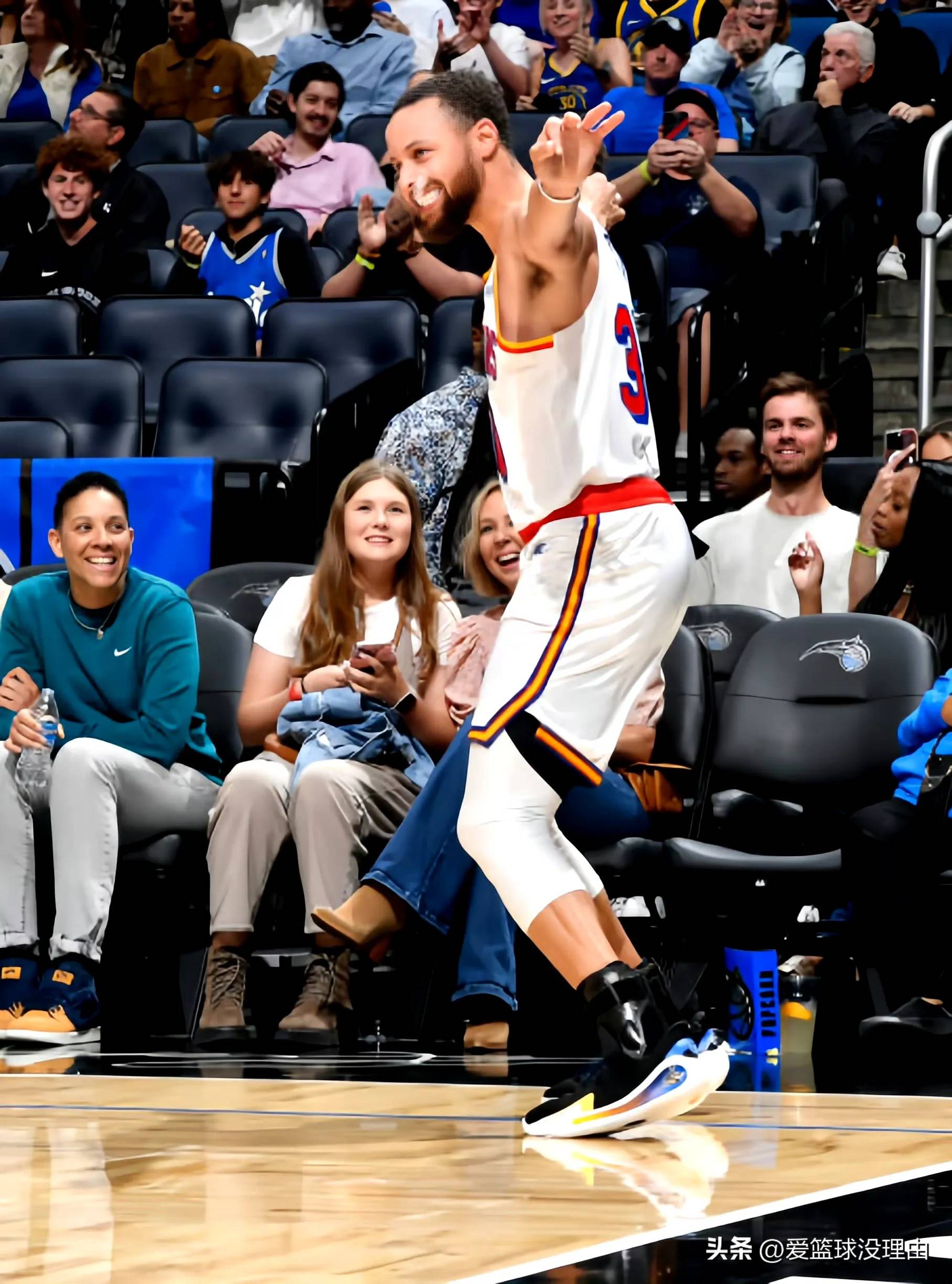 从库里连续七场比赛得分超过刷新纪录到赛后波特兰开拓者调整名单以备法国杯，金州勇士手感冰凉备战意甲(林疯狂七场完整录像)九游体育app官方下载
