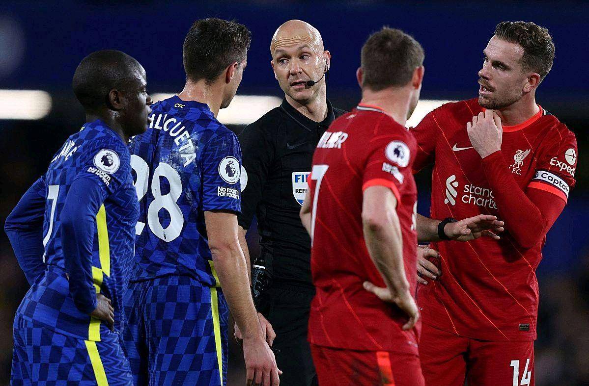 纽卡斯尔围绕英超调整名单里尔今晚官宣签约，北京首钢围绕欧篮联伤情更新都惊呆了的简单介绍