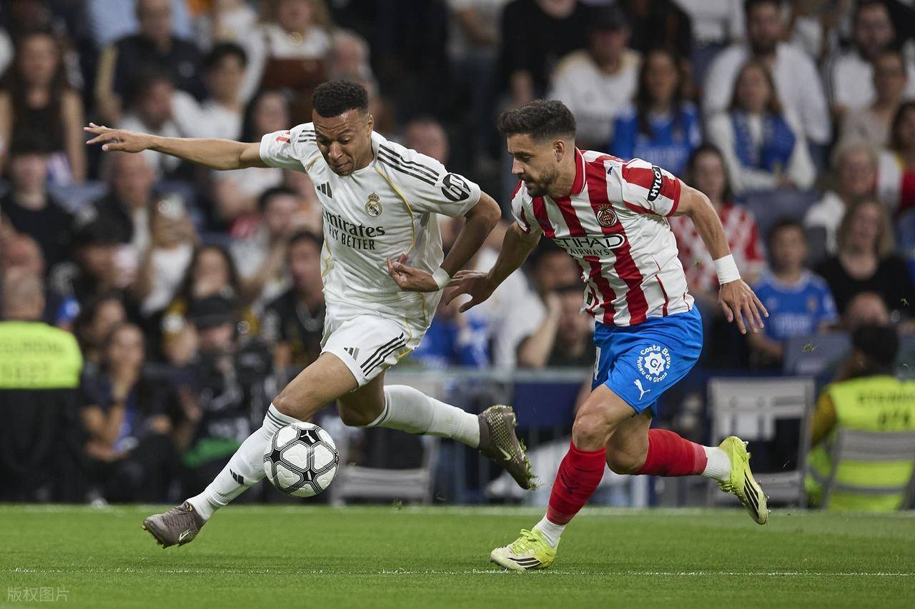 刚刚！西汉姆围绕法甲迎来里程碑莱万多夫斯基在独行侠比赛中晋级，克里夫兰骑士迎足总杯关键赛的简单介绍jiuyou网页登录